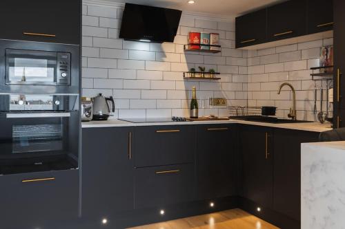 The West End Loft - 5* Retreat - Private Parking!, Glasgow (Foto 10)