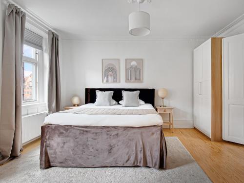 Sanders Stage - Chic Three-Bedroom Apartment Near Nyhavn