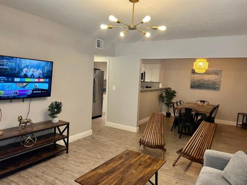 Coral Gable 3BR house Parking & in Miami, USA