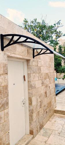 مدخل, Primrose Boutique Apartment in Ashdod