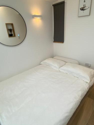 Lovely and Modern Studio Apartment.