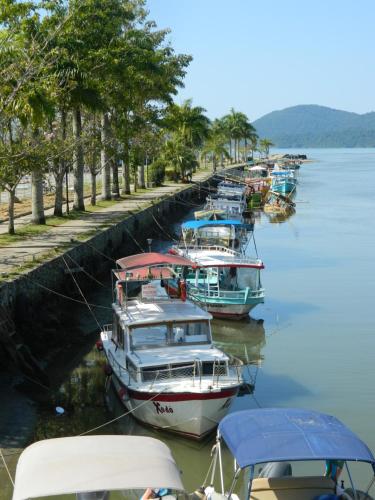 Leo's Clan Beach Hostel in Pontal