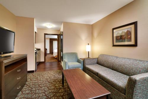Holiday Inn Express Hotel & Suites Butte an IHG Hotel - image 13