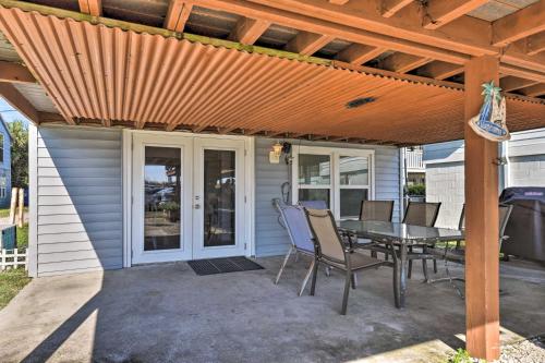 Coastal Cottage with Patio Steps to Ocean and Dining! - image 2