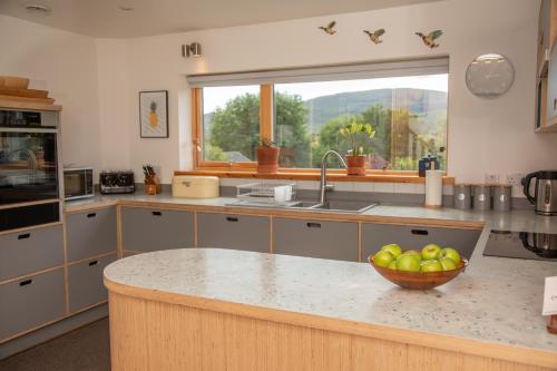 Cuillrigh - Luxury house, loch & mountain views, Portree (foto 6)