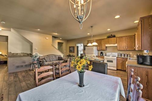 Historic Townhouse in Bavarian-Style Neighborhood! - image 12