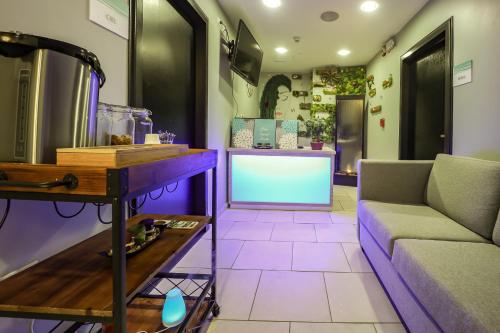 Massage, Comfort Inn & Suites Tobago in Scarborough