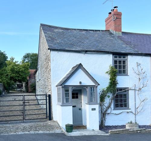 B&B Sturminster Newton - Cosy two bedrooom cottage set in a Dorset village - Bed and Breakfast Sturminster Newton