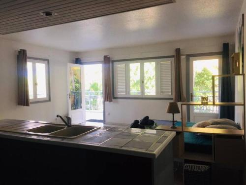 Le Flamboyant - studio 3* avec piscine proche golf 4