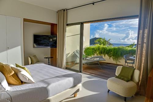 Double room, deluxe, sea view, balcony
