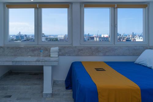 Hawaii Hotel Veracruz – Veracruz, CA