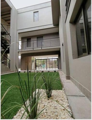 Duplex- Chacras de Coria