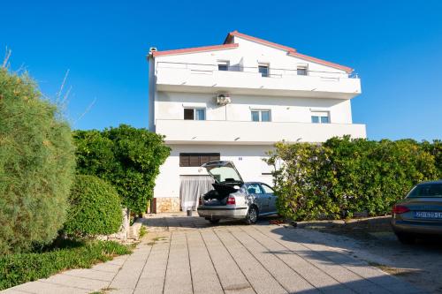 Apartments with a parking space Razanac Zadar - 6919 - image 6