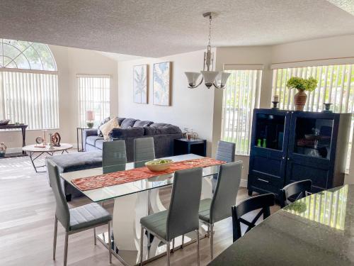 Grand Superior Apartment 3/2 very close Disney in Kissimmee, USA