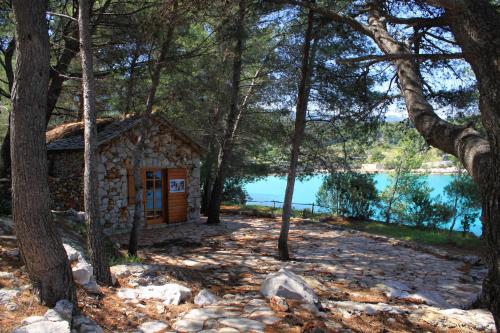 Seaside holiday house Cove Grebisce, Hvar - 3375