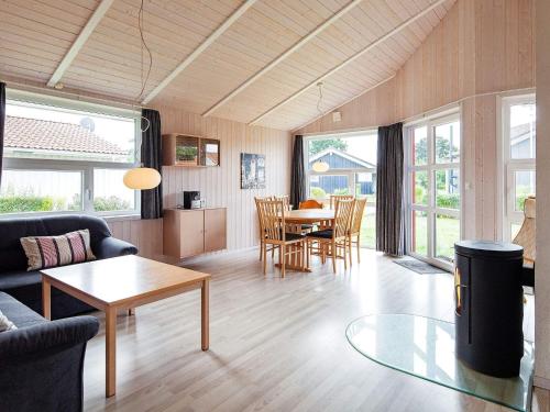 Facilities, 4 person holiday home in GROEMITZ in Lenste
