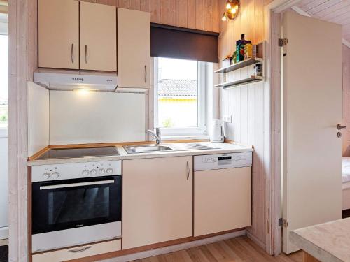 Facilities, 4 person holiday home in GROEMITZ in Lenste