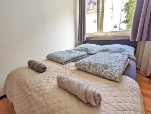 2 Bed Flat - Sleeps 3 - Pets - Parking - Wifi in Villingen-Schwenningen, Deutschland