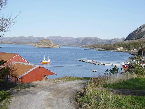 Seven-Bedroom Holiday home in Flatanger 2 - image 7