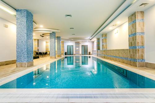 Isr Baku Hotel apartment with a pool Baku