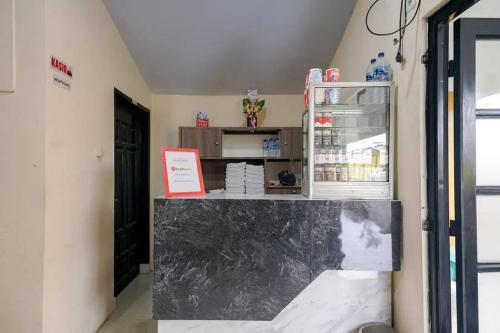 Lobby, RedDoorz near Ekowisata Mangrove Belawan Medan in Medan Marelan