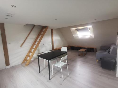 Appartement mezzanine aux portes de Rennes in Rennes Suburbs