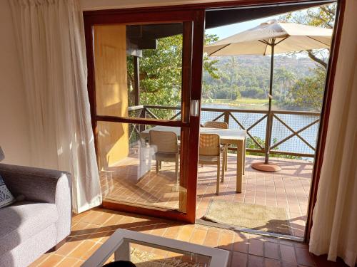 View, 2 Bedroom Lagoon Villa Sanlameer Estate, with water tank & UPS in Southbroom