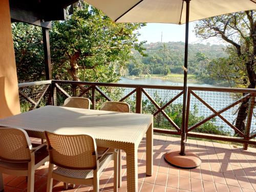 Facilities, 2 Bedroom Lagoon Villa Sanlameer Estate, with water tank & UPS in Southbroom