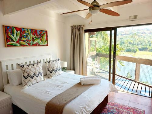 2 Bedroom Lagoon Villa Sanlameer Estate, with water tank & UPS in Southbroom