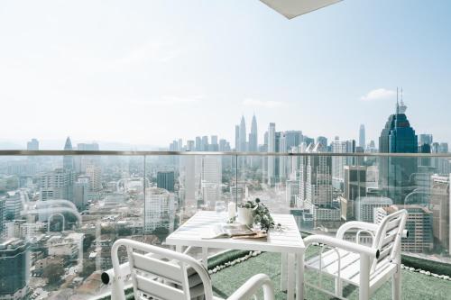 Regalia Residence And Suites By Trip Home in Chowkit / Putra WTC