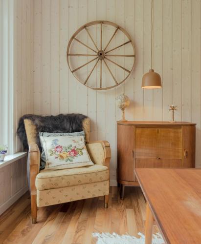 Authentic Cabin - Unique location - In nature - 2BR, Hellur (foto 8)