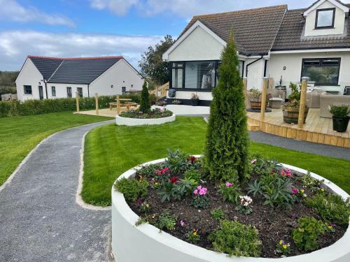 Beautiful 3-Bed House in Sunny Killough Down in Killough