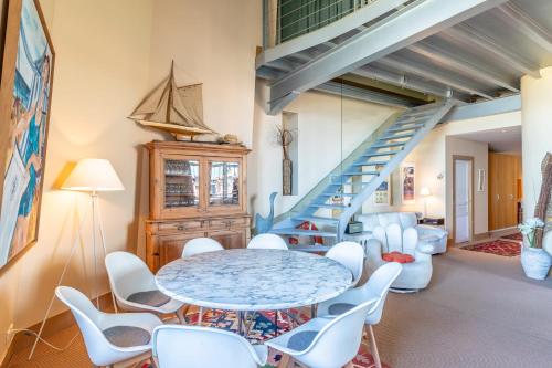 SUN KEYWEEK Duplex - Breathtaking view of the Ocean and Palace Gardens - image 7