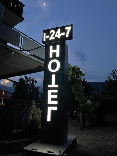 Check-in 24-7 ohne Frühstück gratis Parkplatz in Ausserberg, Schweiz