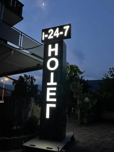 Check-in 24-7 ohne Frühstück gratis Parkplatz in Ausserberg, Schweiz