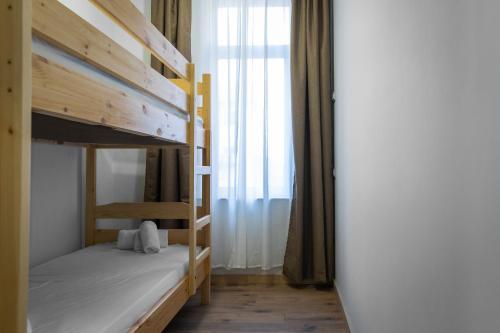 Modern 2BD 2BA Designer Apartment - Prime Location by Flat Mаnager, Sofia (Foto 4)