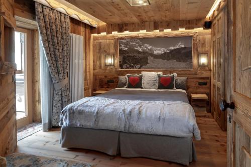 Ski Apartment Francois Hot Tub & Central Location with hotel services