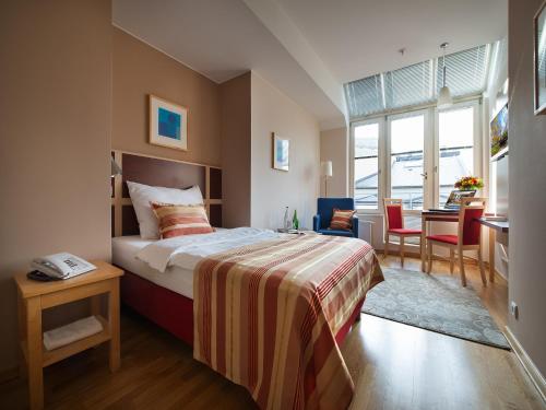 EA Hotel Julis - image 4