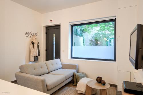 Stylishly furnished private home in a vibrant area, Amberes (foto 6)