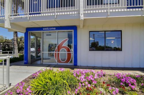 Motel 6 Carpinteria, CA - Santa Barbara - North - 출입구
