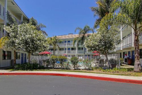 Motel 6 Carpinteria, CA - Santa Barbara - North - 출입구
