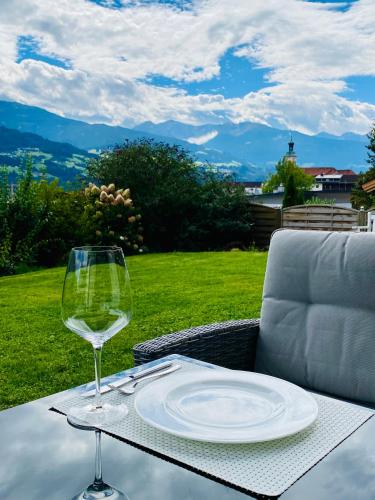 B&B Vomp - Apartment „AlpView“,Tirol mit Sauna und Pool - Bed and Breakfast Vomp