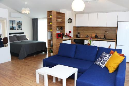 Shik & Chic in the Heart of Burgas # 5min from beach, Burgas (zdjęcie 2)