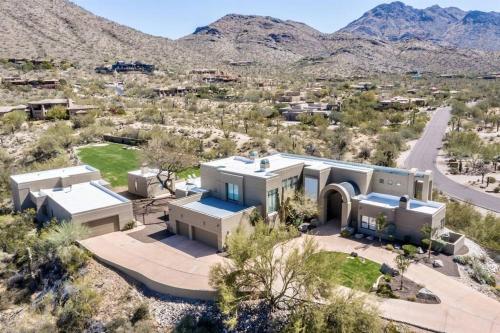 Foothills Home - image 2