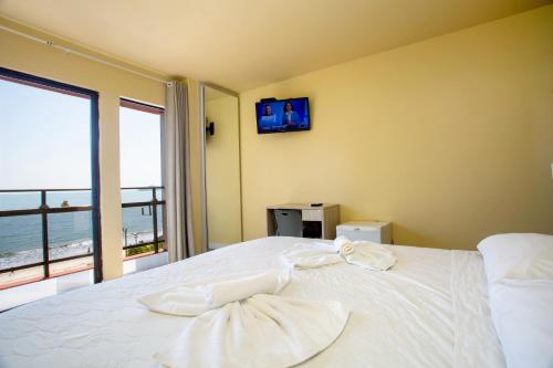 Deluxe Double Room with Sea View image 2