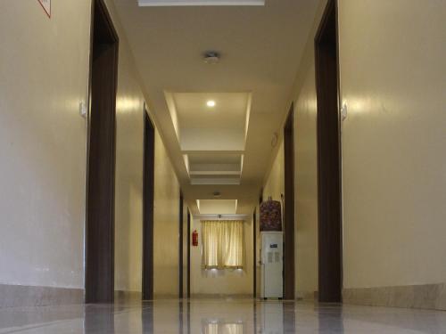 Hotel cute orange – Chennai, IL
