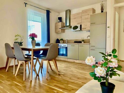 Apartment Seenah Zentral in Pörtschach am Wörthersee