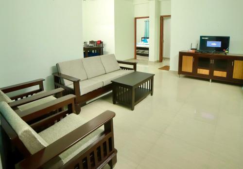 TrueLife Homestays - SRS Residency - 2BHK AC apartments for families visiting Tirupati Temple - Fast Tirupati