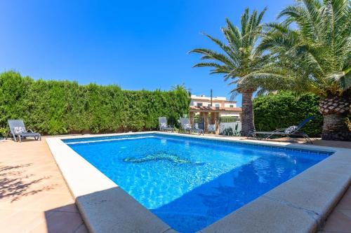 2263 Sunny holiday home with views over the bay of Palma