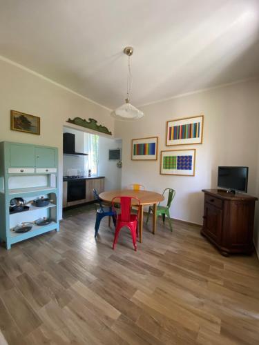 “Da Gio” in un antico borgo di Genova, Genua